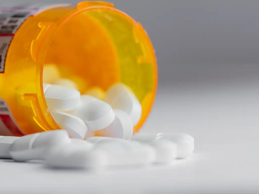 Generic White Hydrocodone 7.5/325mg Round Tablet